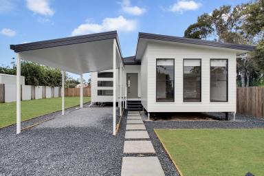 House For Sale - QLD - Macleay Island - 4184 - Brand New, Modern & Move-In Ready  (Image 2)