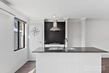 House For Sale - WA - Yanchep - 6035 - Modern Living with Parkside Views in Yanchep Golf Estate  (Image 2)