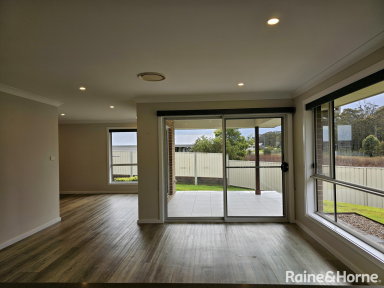 House For Lease - NSW - South Nowra - 2541 - Now available for Lease - 7 Alata Crescent South Nowra  (Image 2)
