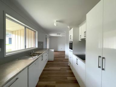 House For Sale - NSW - Gundagai - 2722 - Recently renovated 3 Bedroom Family Home  (Image 2)