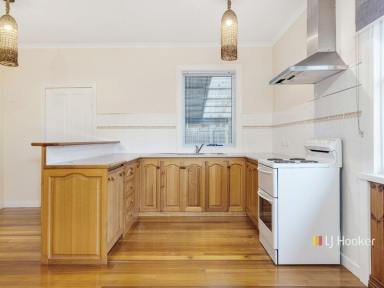 Unit Leased - TAS - Ulverstone - 7315 - Easy Living in Leven  (Image 2)