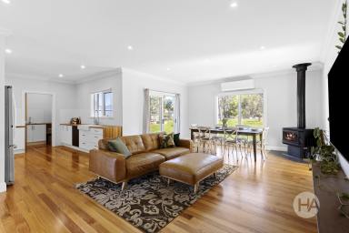 House For Sale - VIC - Bittern - 3918 - Luxury Meets Lifestyle  (Image 2)