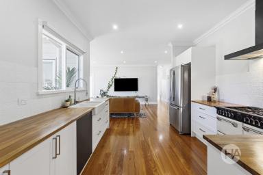 House For Sale - VIC - Bittern - 3918 - Luxury Meets Lifestyle  (Image 2)