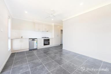 House For Lease - NSW - Kootingal - 2352 - 2/42 Wattle Street, Kootingal  (Image 2)
