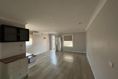 Unit For Lease - NSW - Woodberry - 2322 - AFFORDABLE & EASY-CARE OPEN PLAN LIVING  (Image 2)