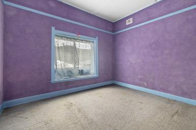 House For Sale - NSW - Lithgow - 2790 - Solid Home with Space, Light & Potential  (Image 2)