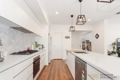 House For Lease - VIC - Horsham - 3400 - Luxury Living in Horsham's Finest Neighborhood  (Image 2)