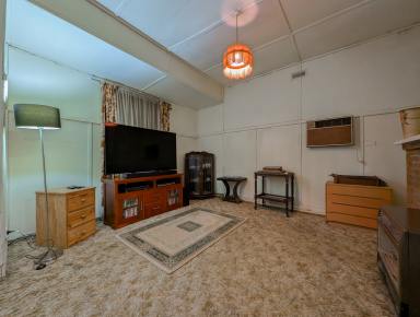 House For Sale - VIC - Kerang - 3579 - Charming Older-Style Home – Ideal Renovation Opportunity  (Image 2)
