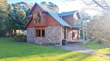 Acreage/Semi-rural For Sale - TAS - Claude Road - 7306 - Highland Wonderland - Timber and Stone  (Image 2)