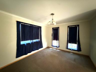 House For Lease - VIC - Boort - 3537 - Large Block  (Image 2)