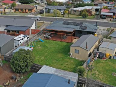 House For Sale - TAS - New Norfolk - 7140 - Modern Style Family Home  (Image 2)