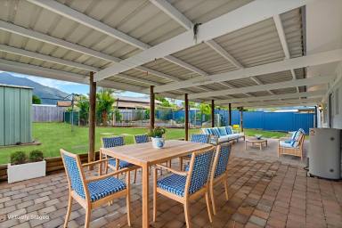 House For Sale - QLD - Bentley Park - 4869 - SWIMMING POOL, 6.6KW SOLAR AND FULLY AIR-CONDITIONED  (Image 2)