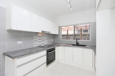Unit For Sale - QLD - Edmonton - 4869 - 2-BEDROOM UNIT IN A SMALL COMPLEX OF EIGHT  (Image 2)