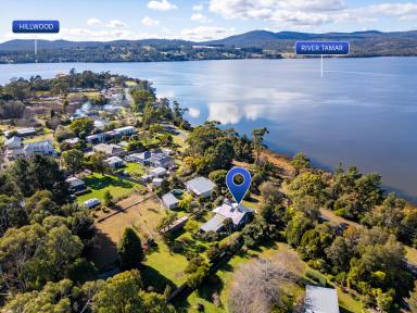 House For Sale - TAS - Swan Point - 7275 - 1930's Cottage with Water Views!  (Image 2)
