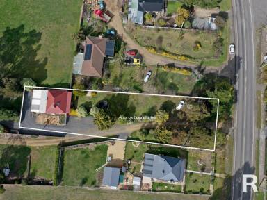 House For Sale - TAS - Gretna - 7140 - Peaceful living just minutes from New Norfolk  (Image 2)