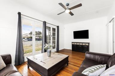 Studio For Lease - QLD - Newtown - 4350 - Rooming Accommodation - Furnished Room for Rent, Utilities Included + Ongoing Cleaning (Image 2)