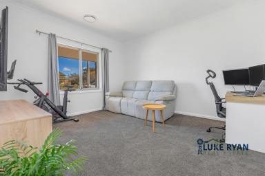 House For Sale - VIC - Rochester - 3561 - SPACIOUS, STYLISH & FULLY RENOVATED - COMPLETELY NEW THROUGHOUT  (Image 2)