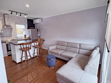 Apartment For Lease - VIC - Parkdale - 3195 - Coastal Living - Modern, Quiet & Move-In Ready  (Image 2)
