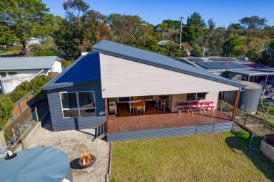 House For Sale - VIC - Venus Bay - 3956 - Architecturally Designed Coastal Home Walk to Beach & Shops  (Image 2)