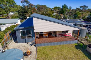 House For Sale - VIC - Venus Bay - 3956 - Architecturally Designed Coastal Home Walk to Beach & Shops  (Image 2)