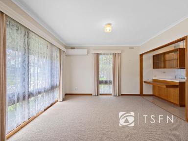 Unit For Sale - VIC - Flora Hill - 3550 - Flora Hill’s Best Kept Secret  (Image 2)
