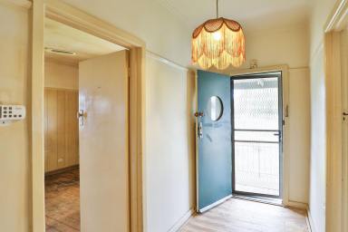 House For Sale - VIC - Mildura - 3500 - WHAT WILL YOU CHOOSE?  (Image 2)