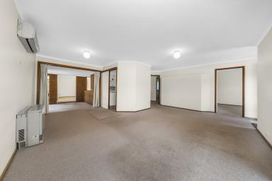 House For Sale - NSW - Batlow - 2730 - Brick Beauty!  (Image 2)