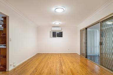 House Leased - QLD - Harristown - 4350 - Spacious & Secure Brick Home with Lock-Up Garage in Harristown  (Image 2)