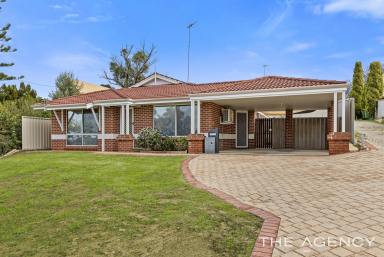 House For Sale - WA - Falcon - 6210 - Between the Beach and the Estuary – An Unbeatable Coastal Lifestyle Awaits  (Image 2)