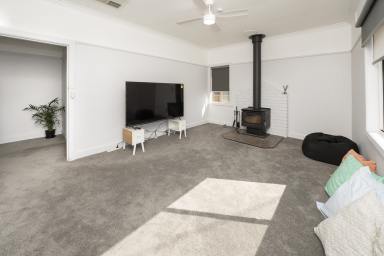 House For Sale - VIC - Swan Hill - 3585 - Charming, Freshly Renovated Weatherboard Home - Move-In Ready!  (Image 2)