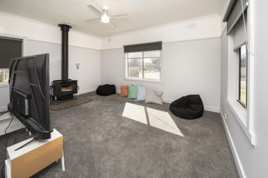 House For Sale - VIC - Swan Hill - 3585 - Charming, Freshly Renovated Weatherboard Home - Move-In Ready!  (Image 2)