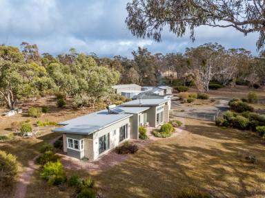 Lifestyle For Sale - VIC - Mooralla - 3314 - Grampians Serenity  (Image 2)