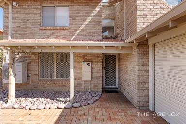 Townhouse For Sale - WA - Kardinya - 6163 - VIEWING BY APPOINTMENT  (Image 2)