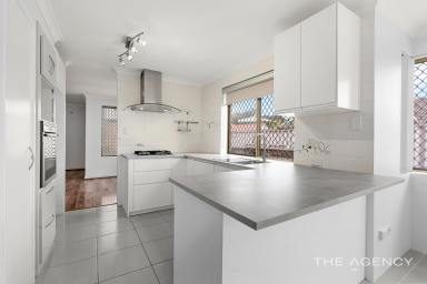Townhouse For Sale - WA - Kardinya - 6163 - VIEWING BY APPOINTMENT  (Image 2)