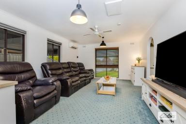 House For Sale - VIC - California Gully - 3556 - Excellent Family Home or Investment  (Image 2)