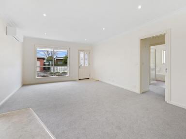 Unit For Sale - VIC - Hamilton - 3300 - Ideal downsizer or investment  (Image 2)