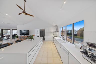 House For Sale - QLD - Tin Can Bay - 4580 - Luxury Living with waterviews  (Image 2)