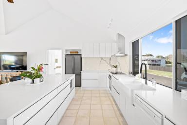 House For Sale - QLD - Tin Can Bay - 4580 - Luxury Living with waterviews  (Image 2)