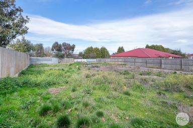 House For Sale - VIC - Redan - 3350 - Approved Plans For Two Townhouses - Close To CBD  (Image 2)