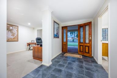 House For Sale - WA - Darch - 6065 - ABSOLUTELY IMPECCABLE!!  (Image 2)