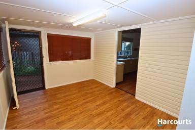 House For Sale - QLD - Childers - 4660 - FAMILY OR INVESTMENT HOME IN THE HEART OF CHILDERS  (Image 2)
