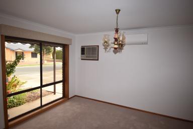 Unit For Sale - VIC - Mooroopna - 3629 - SPACIOUS TWO BEDROOM UNIT LOCATED IN A LOVELY AREA  (Image 2)