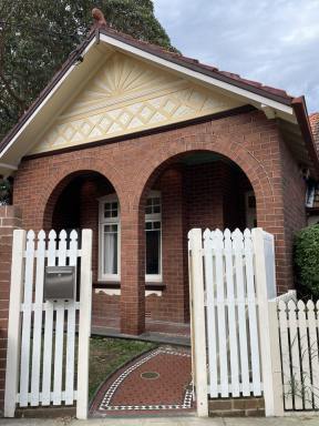 Unit For Lease - NSW - Crows Nest - 2065 - Unique opportunity to live in a one bedroom Federation house instead of a unit.  (Image 2)