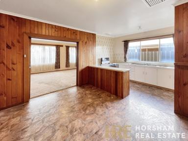 House For Lease - VIC - Horsham - 3400 - Large 3 bedroom Family Home  (Image 2)