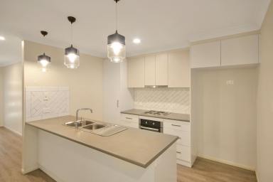 House For Lease - QLD - Glenvale - 4350 - GJ Gardner built home, Located in Glenvale!  (Image 2)