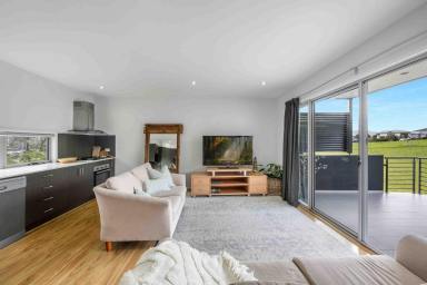 House For Sale - NSW - Gerringong - 2534 - Light-Filled Home With Escarpment Outlook  (Image 2)