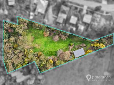 House For Sale - VIC - Fish Creek - 3959 - 1.8 ACRES IN THE MIDDLE OF TOWN  (Image 2)