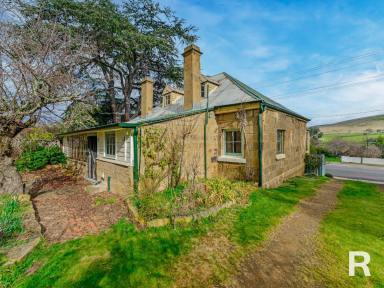 House For Sale - TAS - Hamilton - 7140 - Charming 1858 sandstone home on a spacious, picturesque block  (Image 2)