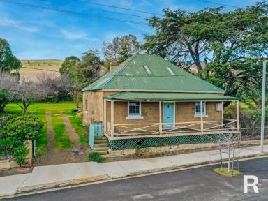 House For Sale - TAS - Hamilton - 7140 - Charming 1858 sandstone home on a spacious, picturesque block  (Image 2)