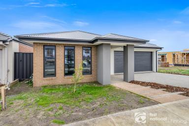 House For Sale - VIC - Clyde North - 3978 - Fresh and Modern Living in Clyde North's Verve Estate  (Image 2)